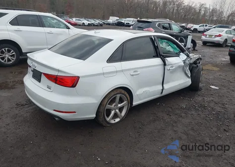 2015 Audi A3 2.0T Premium z USA, uszkodzony, nr VIN WAUBFGFF5F1128651